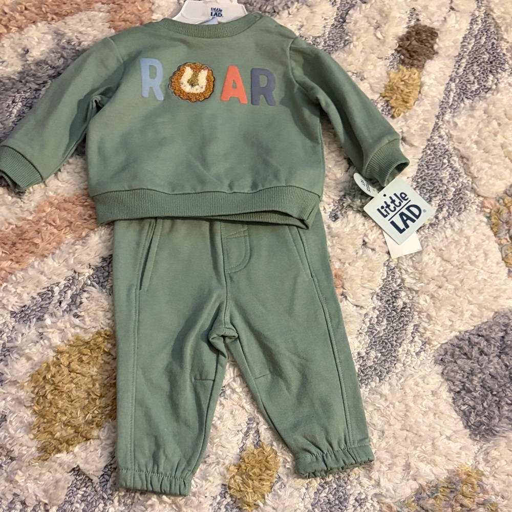 Little Lad Roar Set